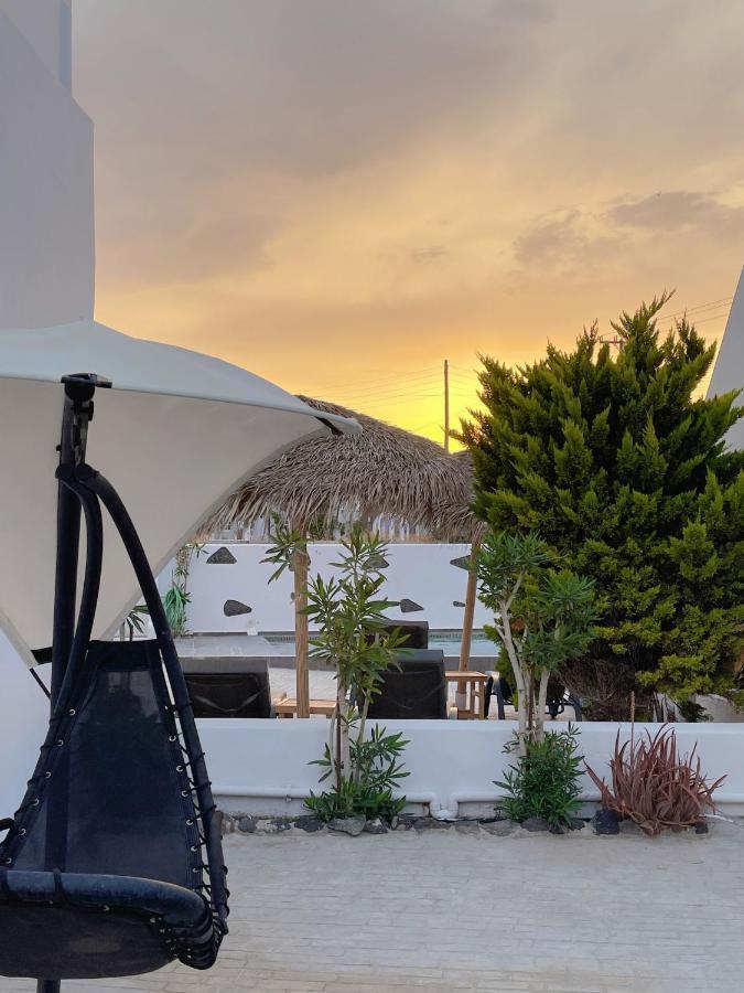 Sun Springs Suites Kamári 外观 照片