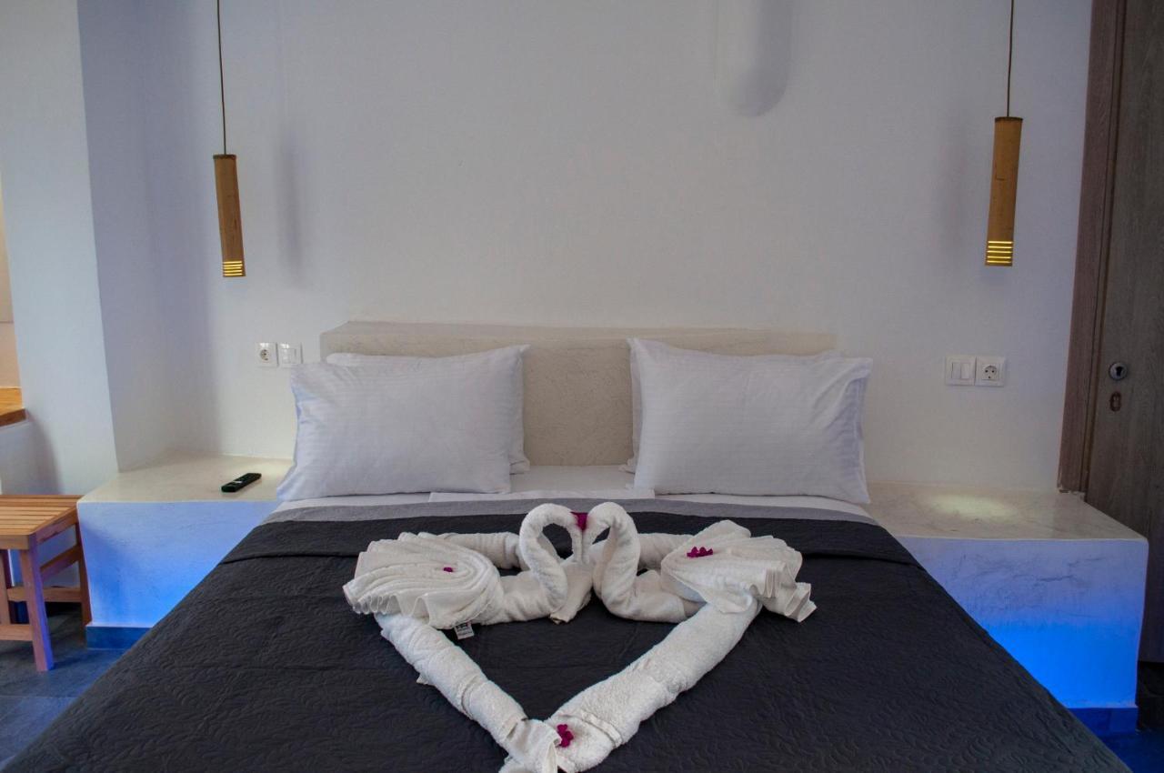 Sun Springs Suites Kamári 外观 照片
