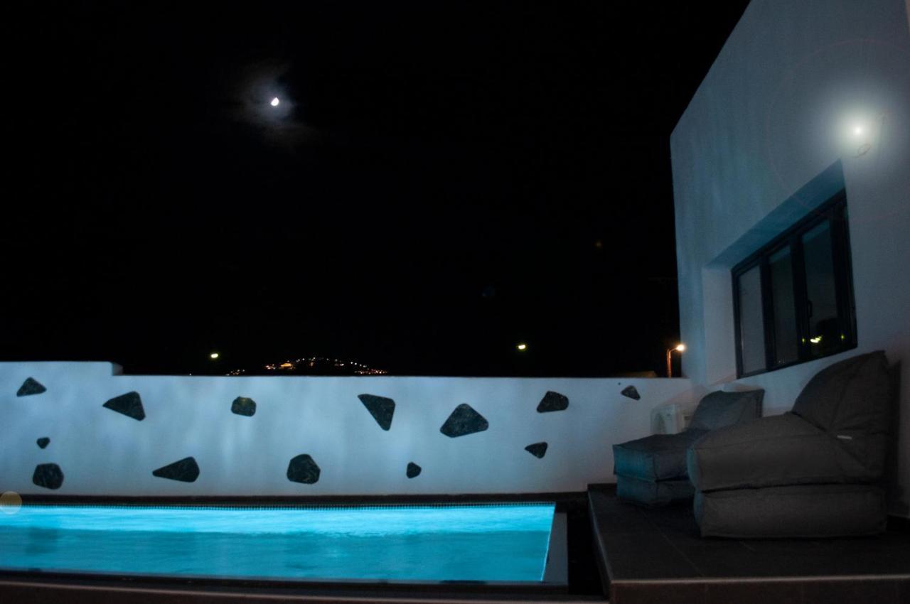 Sun Springs Suites Kamári 外观 照片