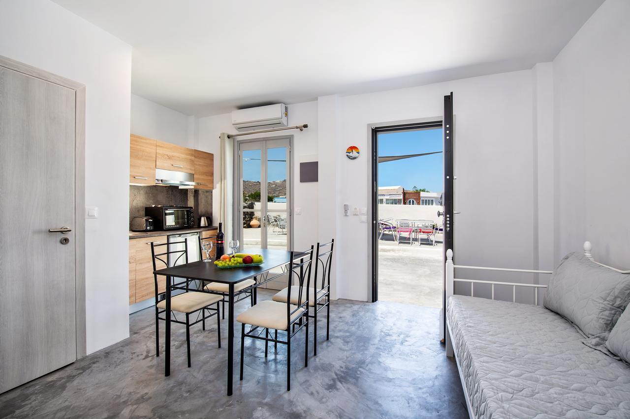 Sun Springs Suites Kamári 外观 照片